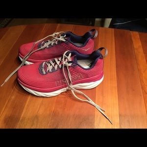 Hoka One One Bondi 6